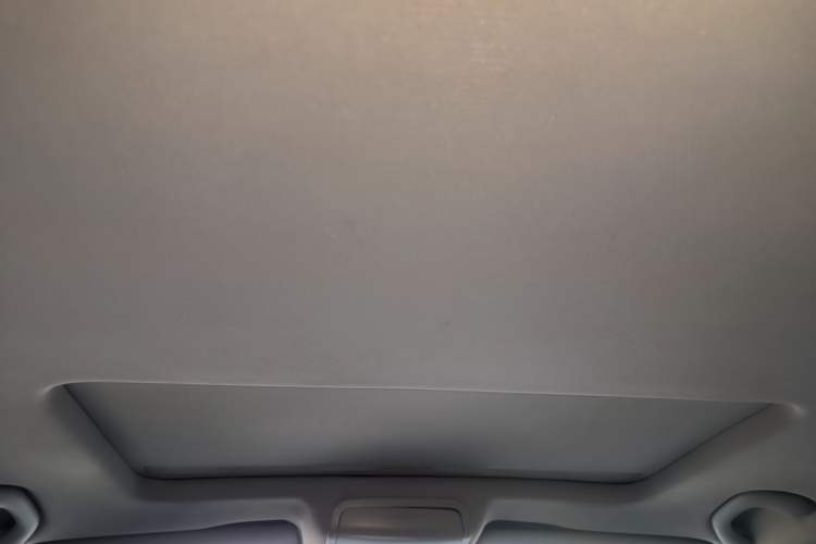Used Volkswagen Sagitar 2012 1.6L Automatic Comfort Edition Headliner