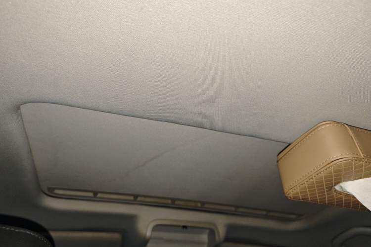 Used Volkswagen Sagitar 2012 1.6L Automatic Comfort Edition Headliner