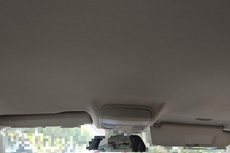 Used Volkswagen Sagitar 2012 1.6L Automatic Fashion Edition Headliner
