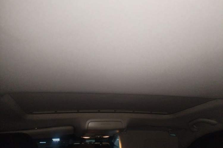 Used Volkswagen Sagitar 2012 1.6L Automatic Comfort Edition Headliner