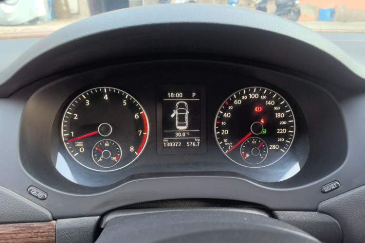Used Volkswagen Sagitar 2012 1.4TSI Automatic Flagship Edition Instrument Cluster