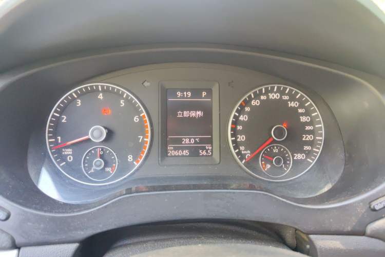 Used Volkswagen Sagitar 2012 1.4TSI Automatic Luxury Edition Instrument Cluster