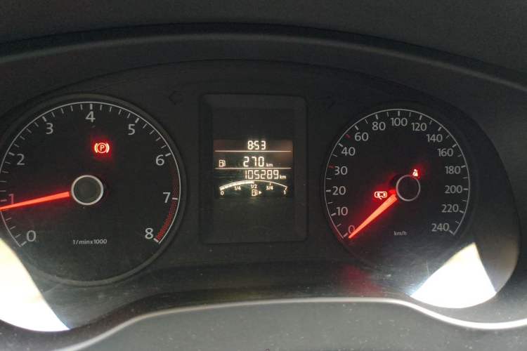 Used Volkswagen Sagitar 2012 1.6L Manual Comfort Model Instrument Cluster