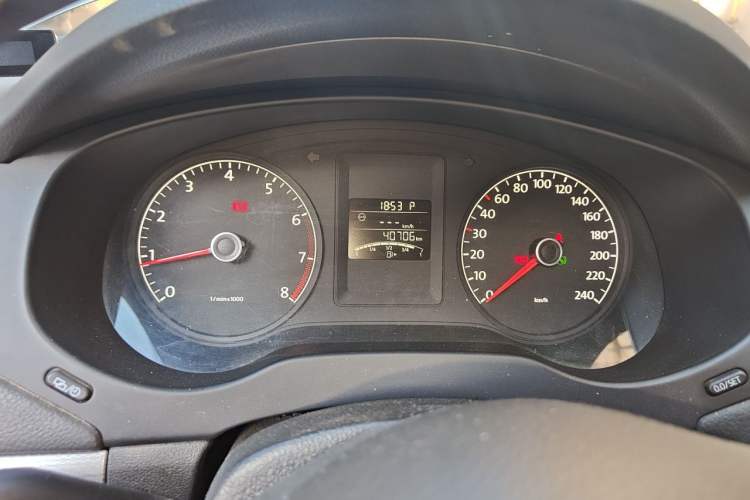 Used Volkswagen Sagitar 2012 1.6L Automatic Comfort Edition Instrument Cluster