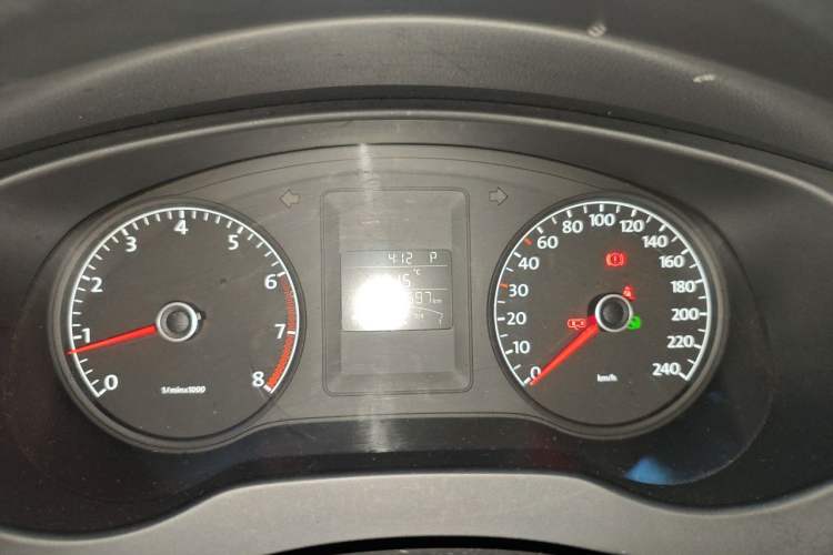 Used Volkswagen Sagitar 2012 1.6L Automatic Comfort Edition Instrument Cluster