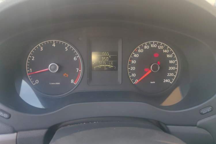 Used Volkswagen Sagitar 2012 1.6L Manual Fashion Edition Instrument Cluster