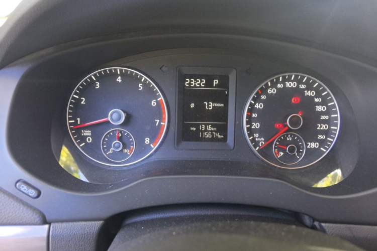 Used Volkswagen Sagitar 2012 1.4TSI Automatic Fashion Edition Instrument Cluster