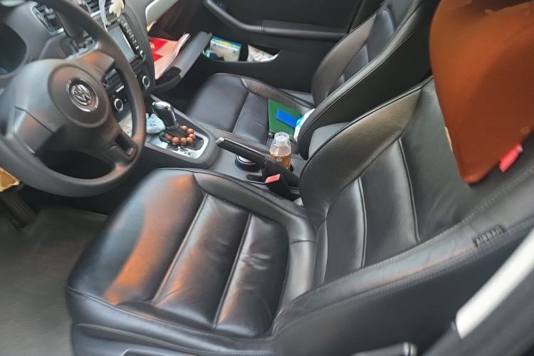 Used Volkswagen Sagitar 2012 1.6L Automatic Comfort Edition Left Front Seat