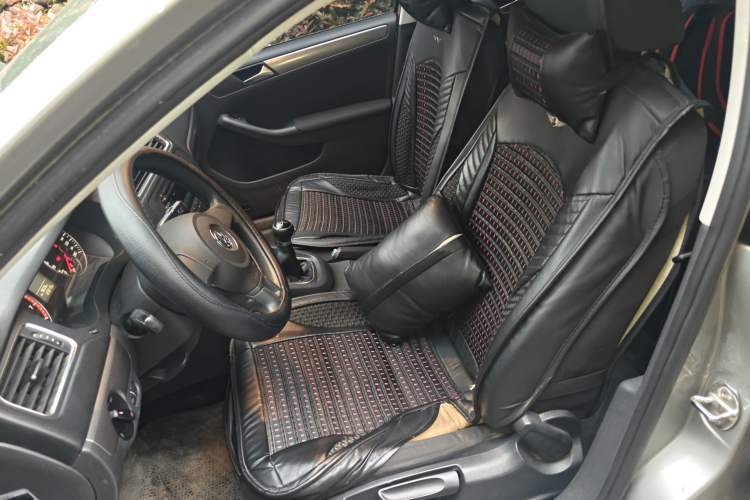 Used Volkswagen Sagitar 2012 1.4TSI Manual Fashion Edition Left Front Seat