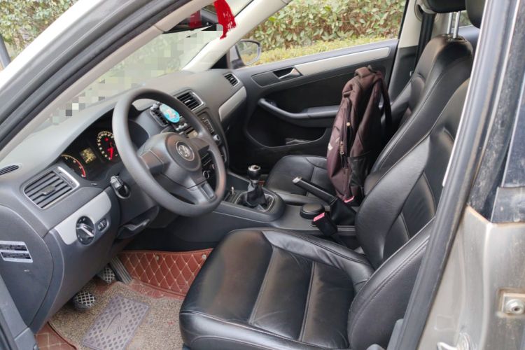 Used Volkswagen Sagitar 2012 1.6L Manual Comfort Model Left Front Seat