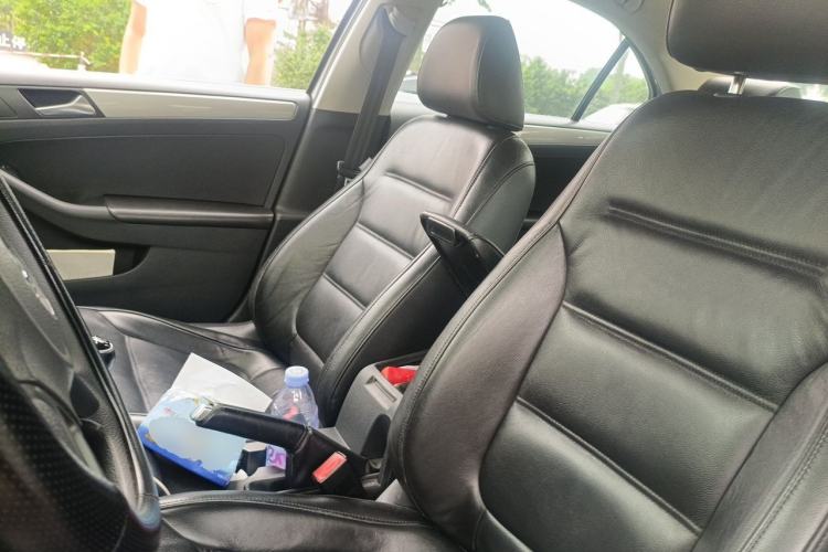 Used Volkswagen Sagitar 2012 1.6L Manual Comfort Model Left Front Seat