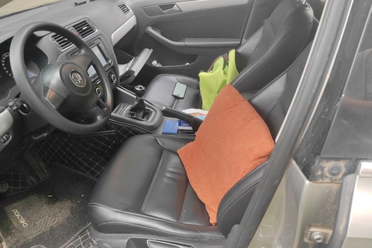 Used Volkswagen Sagitar 2012 1.6L Manual Comfort Model Left Front Seat