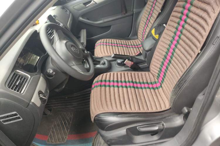 Used Volkswagen Sagitar 2012 1.6L Automatic Comfort Edition Left Front Seat