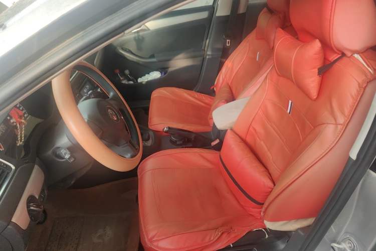Used Volkswagen Sagitar 2012 1.6L Automatic Comfort Edition Left Front Seat