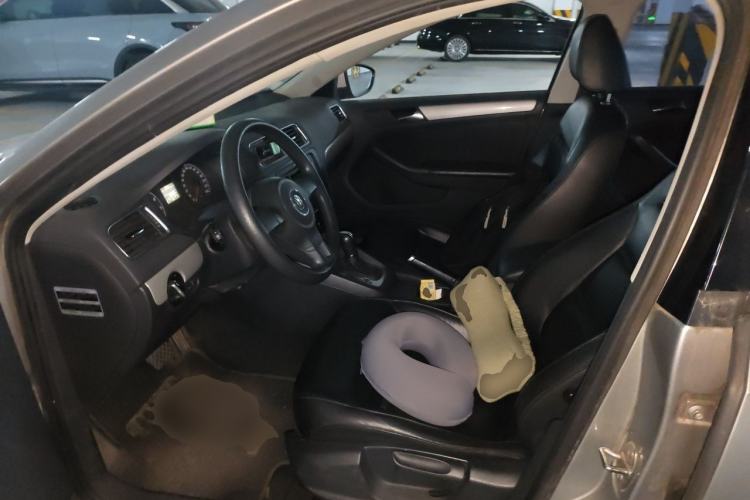 Used Volkswagen Sagitar 2012 1.6L Automatic Comfort Edition Left Front Seat