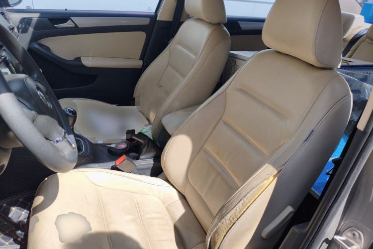 Used Volkswagen Sagitar 2012 1.6L Manual Comfort Model Left Front Seat
