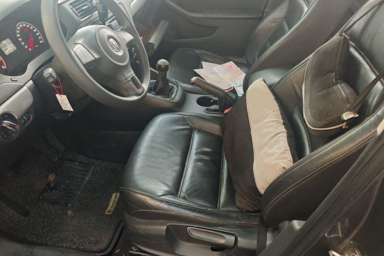Used Volkswagen Sagitar 2012 1.6L Manual Comfort Model Left Front Seat