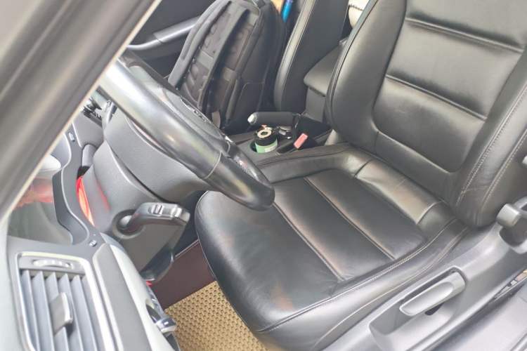 Used Volkswagen Sagitar 2012 1.6L Manual Comfort Model Left Front Seat