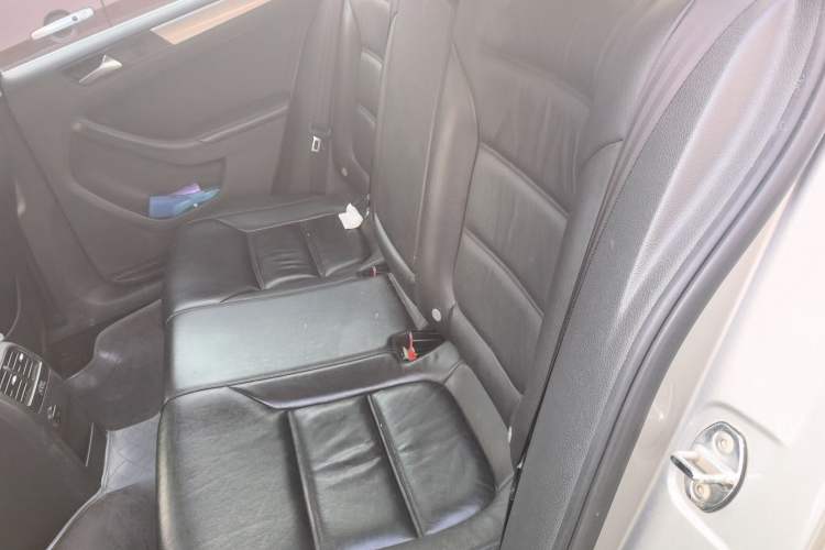 Used Volkswagen Sagitar 2012 1.6L Automatic Comfort Edition Left Rear Seat