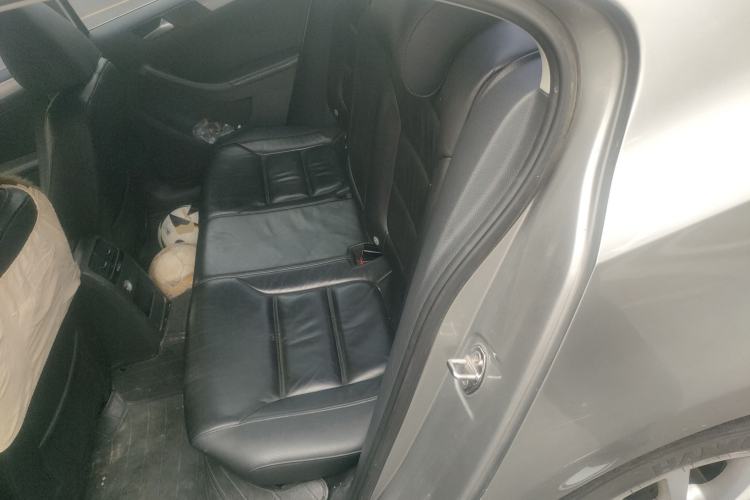 Used Volkswagen Sagitar 2012 1.6L Automatic Fashion Edition Left Rear Seat
