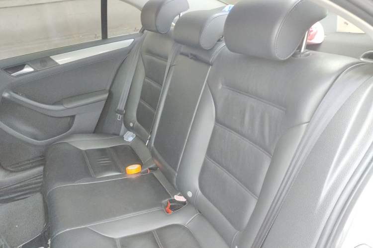 Used Volkswagen Sagitar 2012 1.4TSI Automatic Luxury Edition Left Rear Seat