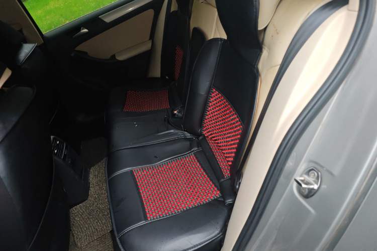 Used Volkswagen Sagitar 2012 1.6L Automatic Comfort Edition Left Rear Seat