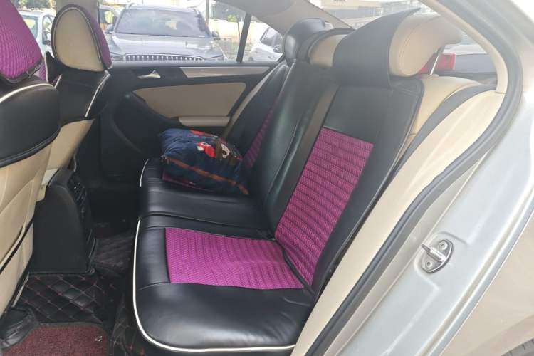Used Volkswagen Sagitar 2012 1.4TSI Manual Luxury Model Left Rear Seat