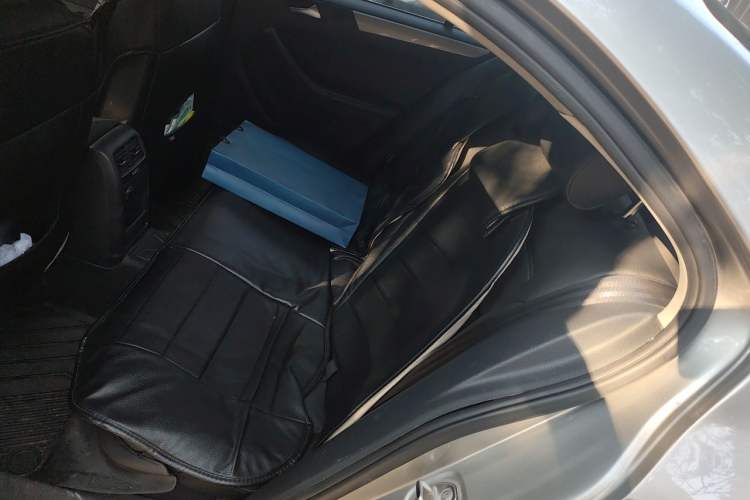 Used Volkswagen Sagitar 2012 1.4TSI Automatic Luxury Edition Left Rear Seat