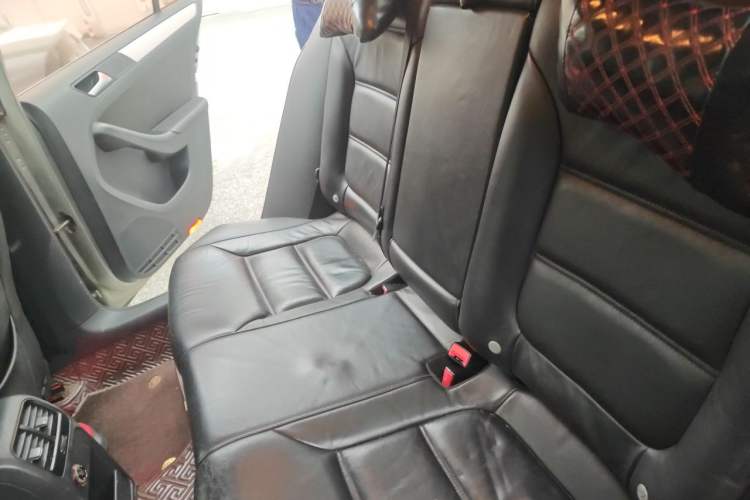 Used Volkswagen Sagitar 2012 1.4TSI Automatic Luxury Edition Left Rear Seat
