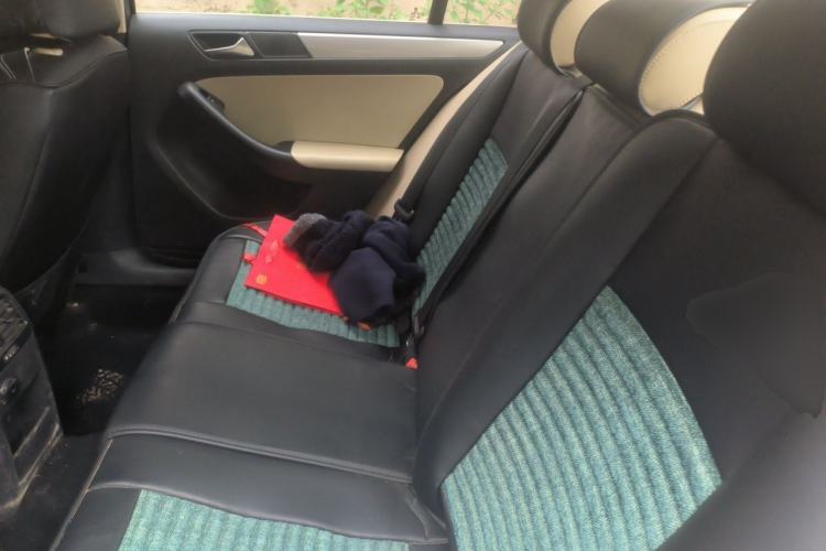 Used Volkswagen Sagitar 2012 1.6L Manual Comfort Model Left Rear Seat