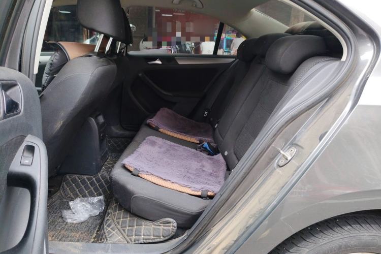 Used Volkswagen Sagitar 2012 1.6L Automatic Fashion Edition Left Rear Seat