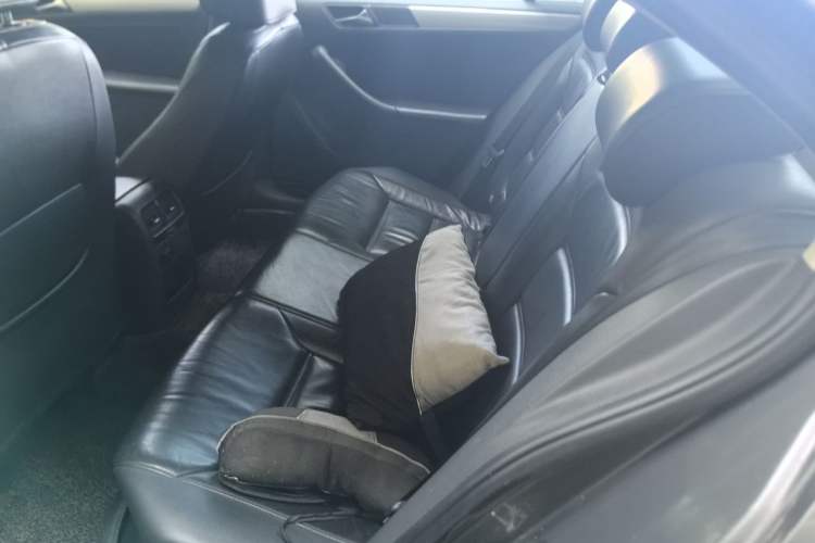 Used Volkswagen Sagitar 2012 1.6L Manual Comfort Model Left Rear Seat