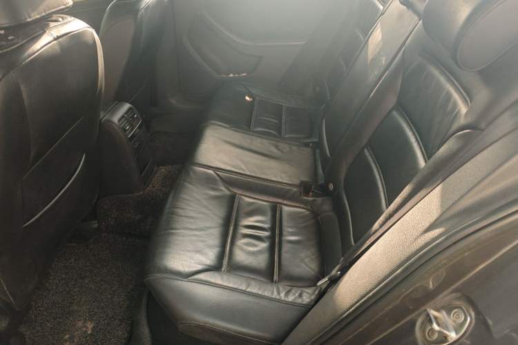 Used Volkswagen Sagitar 2012 1.6L Manual Comfort Model Left Rear Seat