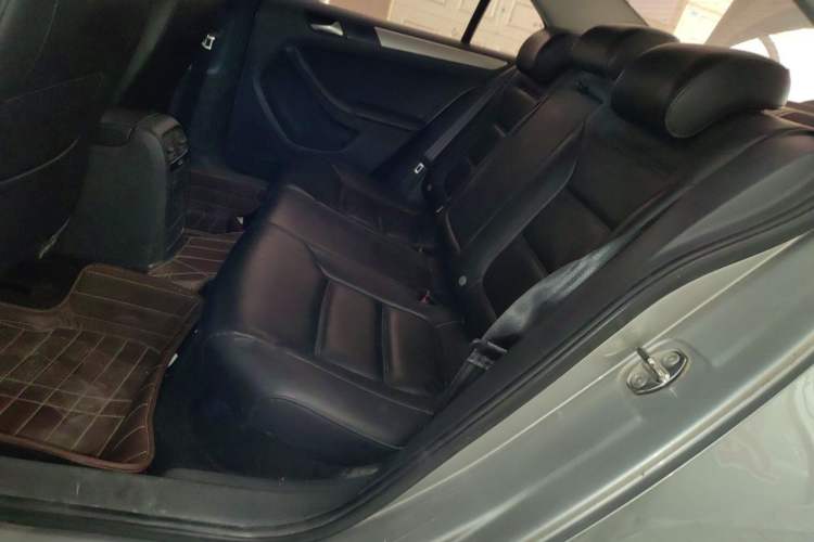 Used Volkswagen Sagitar 2012 1.6L Automatic Comfort Edition Left Rear Seat