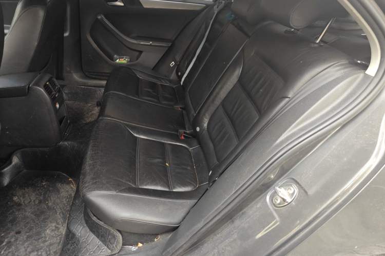 Used Volkswagen Sagitar 2012 1.6L Automatic Comfort Edition Left Rear Seat