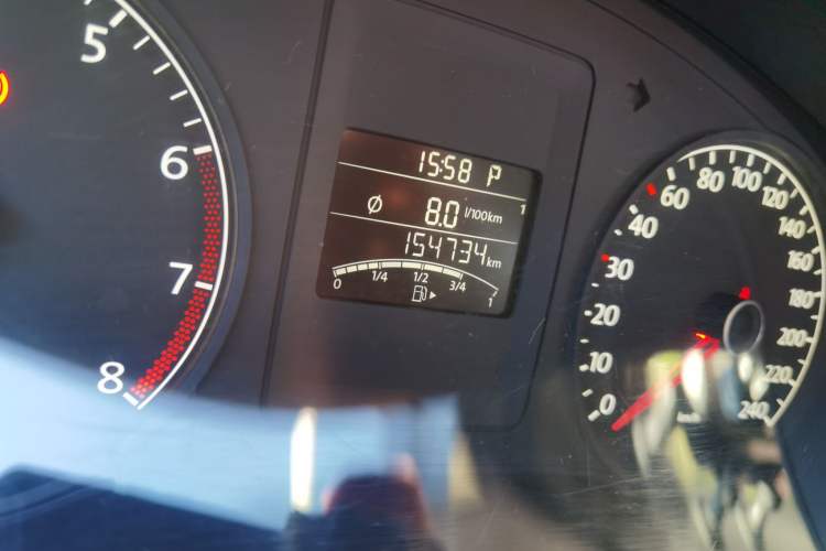 Used Volkswagen Sagitar 2012 1.6L Automatic Comfort Edition Odometer Close Up
