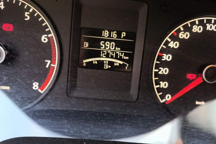 Used Volkswagen Sagitar 2012 1.6L Automatic Comfort Edition Odometer Close Up