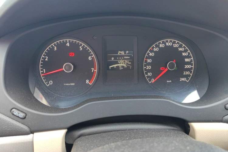 Used Volkswagen Sagitar 2012 1.6L Automatic Comfort Edition Odometer Close Up