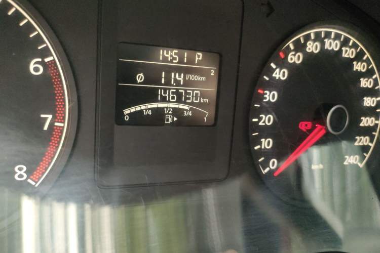 Used Volkswagen Sagitar 2012 1.6L Automatic Comfort Edition Odometer Close Up