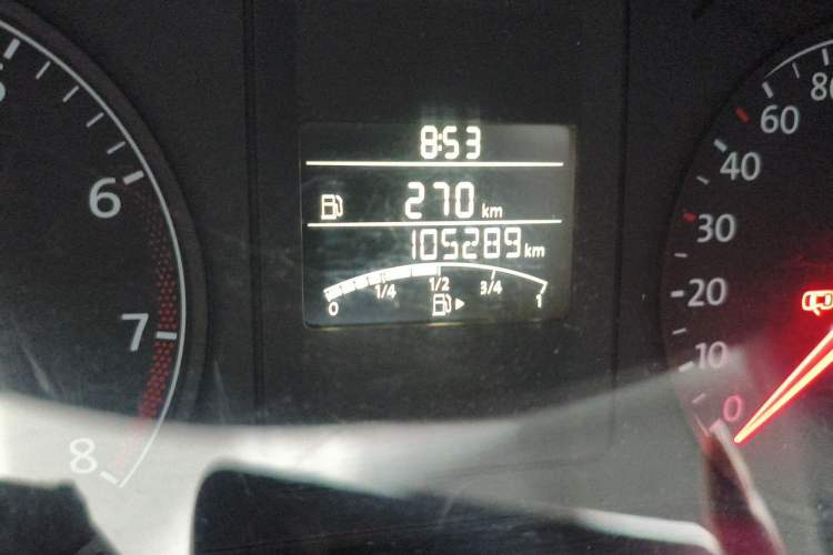 Used Volkswagen Sagitar 2012 1.6L Manual Comfort Model Odometer Close Up