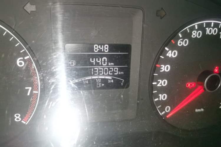 Used Volkswagen Sagitar 2012 1.6L Manual Comfort Model Odometer Close Up