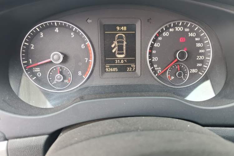 Used Volkswagen Sagitar 2012 1.4TSI Manual Luxury Model Odometer Close Up