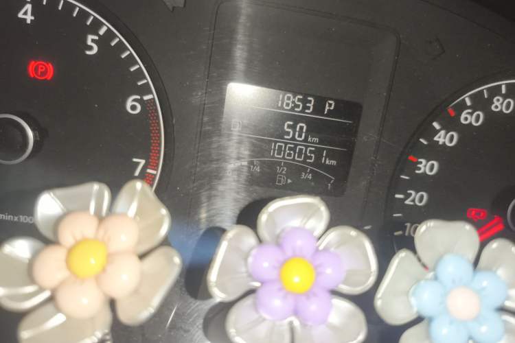 Used Volkswagen Sagitar 2012 1.6L Automatic Comfort Edition Odometer Close Up