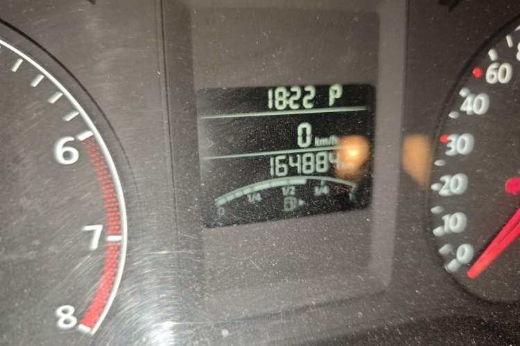 Used Volkswagen Sagitar 2012 1.6L Automatic Comfort Edition Odometer Close Up