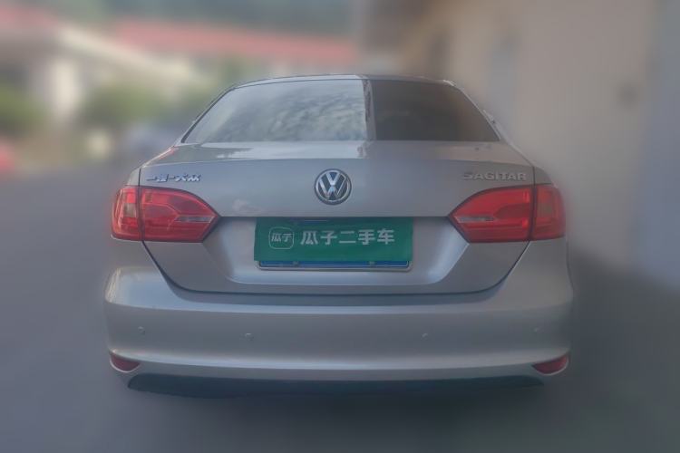 Used Volkswagen Sagitar 2012 1.6L Manual Fashion Edition Rear