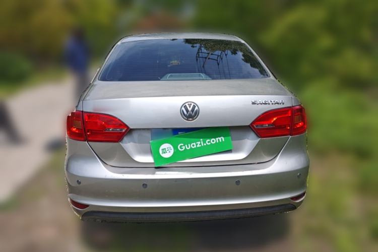 Used Volkswagen Sagitar 2012 1.6L Manual Fashion Edition Rear