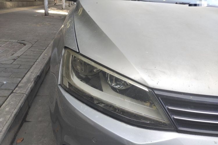 Used Volkswagen Sagitar 2012 1.4TSI Automatic Luxury Edition Right Front Headlight