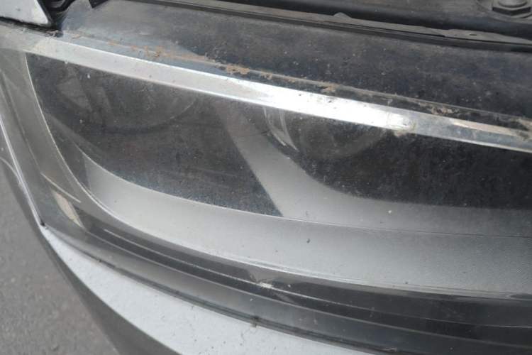 Used Volkswagen Sagitar 2012 1.6L Automatic Comfort Edition Right Front Headlight