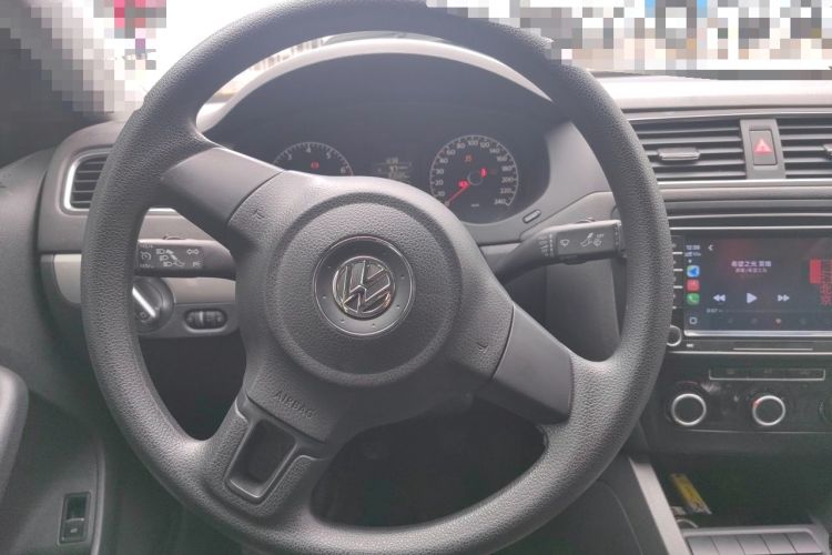 Used Volkswagen Sagitar 2012 1.6L Manual Comfort Model Steering Wheel