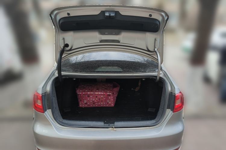 Used Volkswagen Sagitar 2012 1.6L Automatic Comfort Edition Trunk